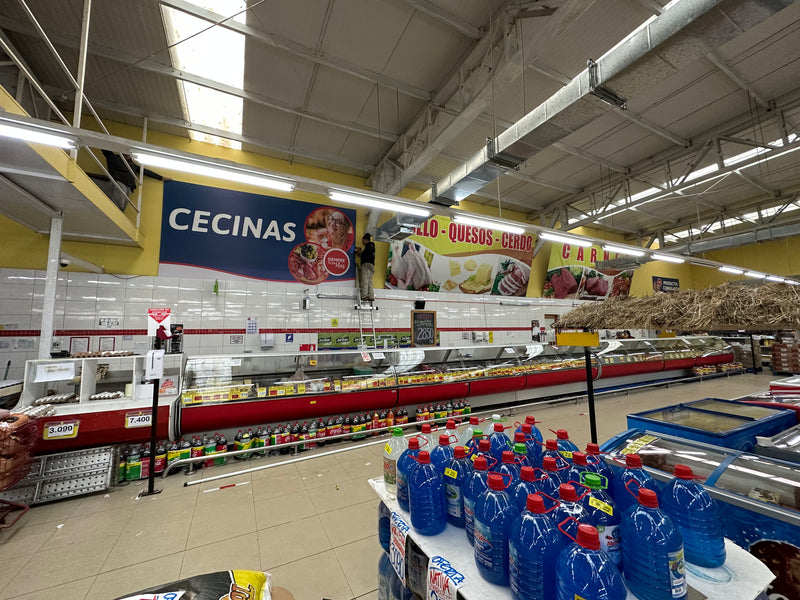 Caja de luz instalada en local comercial Concepción - IMPREGNA Publicidad