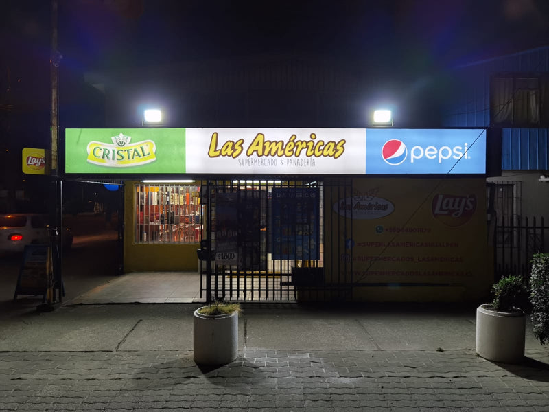 Caja de luz instalada en local comercial Concepción - IMPREGNA Publicidad